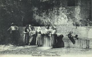 Ferrandina, Fontana delle Rose / fountain