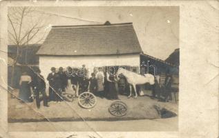 Martonvásár, Benkő József kovácsmester, ló, photo (b)