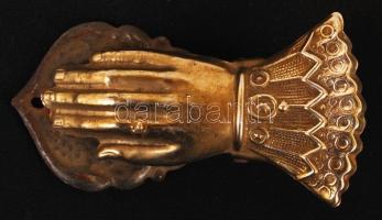 Bizsu tétel: 1 db gyöngyből készült nyaklánc, 1 pár fülbevaló, 1 db függöny csipesz, 1 db medál, 12 ...