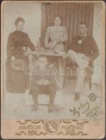 1901 Siófoki társaság keményhátú fotó. Keléry D. jelzéssel 9x12 cm