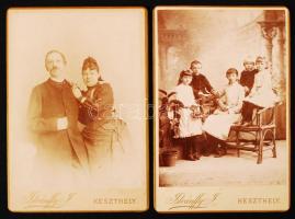 cca 1890 Hensch Árpád(1847-1913) gazdasági akadémiai tanár, igazgató, felesége és gyermekei, 2 db keményhátú fotó, 16x11 cm