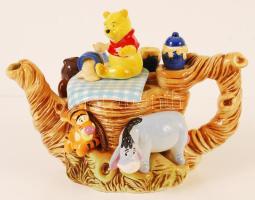 Walt Disney Micimackót és barátait ábrázoló teáskanna, hibátlan, jelzett, m: 19 cm, h: 27 cm