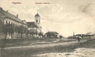 Vágsellye, Kossuth Lajos tér / square (fl)