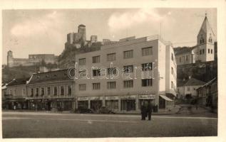 Trencsén, Trencín; Utcakép üzletekkel és a várral / street with shops and the castle