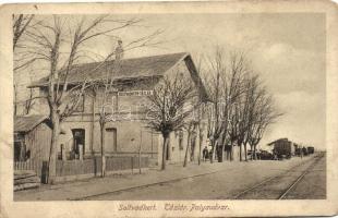 Soltvadkert Tázlár; Vasútállomás (kopott sarkak)