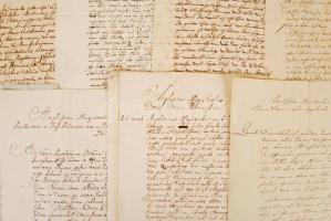 cca 1640-1800 Helytartótanácsi és egyéb hivatalos levelek gyűjteménye. Összesen 13 db levél részben ...