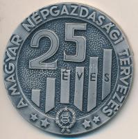 1972. 25 éves a magyar népgazdasági tervezés 1947-1972 fém plakett dísztokban (60mm) T:2
