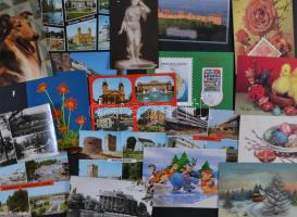 Egy cipősdoboznyi MODERN magyar városképes lap és motívumlap; üvözlő (karácsony, húsvét) virág, állat, gyermek, folklór / A shoe box of modern Hungarian town-view postcards and motive cards; greeting (christmas, easter) flower, animal, children, folklore
