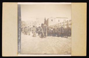 cca 1910 Betlehem vasárnapi piac. Fotó tábori levelezőlapon / Betlehem market photo 9x9 cm