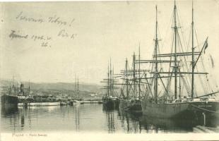 Fiume, Porto Baross, ships
