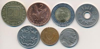 Vegyes: Lengyelország 1929. 1Zl + Amerikai Egyesült Államok 1936. 5c + Fiji-szigetek 1959. 1p + Uganda 1966. 5c Br + San Marino 1995. 500L + Ausztria 1995. 20Sch + Falkland-szigetek 2011. 2p T:vegyes Mixed: Poland 1929. 1 Zloty + USA 1936. 5 Cents + Fiji Islands 1959. 1 Penny + Uganda 1966. 5 Cents Br + San Marino 1995. 500 Lire + Austria 1995. 20 Schillings + Falkland Islands 2011. 2 Pence C:mixed Krause Y#14,KM#134,21,1,330,3022