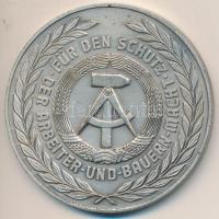 NDK ~1970-1980. "Berlin - Az NDK fővárosa" ezüstözött fém emlékérem (60mm) T:2- GDR ~1970-1980. "Berlin - Capital of the GDR" silver plated metal medallion (60mm) C:VF