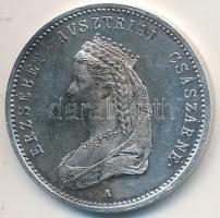 Habsburg Birodalom / Bécs 1867. Koronázási zseton Erzsébet királyné budai koronázására Ag (5.49g/24mm) T:2 Habsburg Monarchy / Vienna 1867. Empress Elizabeth Crowned as Hungarian Queen in Buda, Silver Jeton "ERZSÉBET AUSZTRIAI CSÁSZÁRNÉ A / BOLDOGÍTÓ CSILLAGZAT ÖRÖMÁRJAI KÖZT - MAGYAR KIRÁLYNÉVÁ/ KORONÁZTATOTT/ BVDÁN/ MDCCCLXVII" (5.49g/24mm) C:XF HTÉ.: 917.
