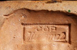 Cilinder kalapos kisfiú, kézzel festett kerámia, jelzett (Hummel copy!), kopott, m:13 cm