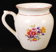 2 db Hollóházi bögre és egy kiöntő, m:11 cm, m:10 cm