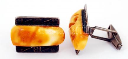 Ezüst (Ag) mandzsetta gomb berakással, jelzett, br: 8,3 g