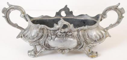 3 db antik stílusú fém asztali dísztárgy (kínáló, páva, pohár)