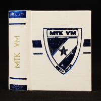 MTK VM 1888-1976. Összeáll.: Kovács Mihály Miskolc, 1976. Minikönyv sok fényképpel, 216. számozott példány, készült 500 példányban, könyvárusi forgalomba nem került. Vászonkötésben, jó állapotban.