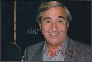 Szilágyi Tibor (1942-) Kossuth- és Jászai Mari-díjas magyar színművész, rendező, érdemes és kiváló művész aláírása az őt ábrázoló fotón