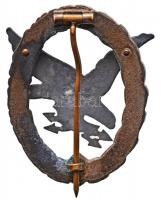 Német 3. Birodalom 1935. "Fedélzeti Rádiós és Lövészjelvény" ezüstözött cink jelvény hátol...