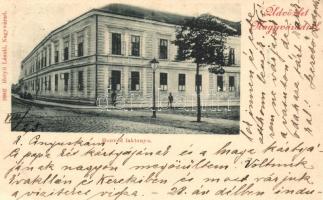 Nagyvárad, Honvéd laktanya; kiadja Helyfi László / military barracks