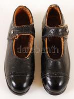 cca 1920 Pici bőr modell(baba?)cipő, méret: 6,5 cm