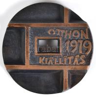 Csíkszentmihályi Róbert (1940-): 1979. "Otthon Kiállítás 1979" öntött Br kiállítási díj, tokban (94mm) T:1-