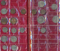 Angola 20db vegyes fémpénz albumba rendezve T:vegyes
Angola 20pcs of mixed coins in album C:mixed