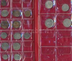 Angola 20db vegyes fémpénz albumba rendezve T:vegyes
Angola 20pcs of mixed coins in album C:mixed