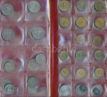 Nyugat-afrikai Államok 45db vegyes fémpénz albumba rendezve T:vegyes
West African States 45pcs of mi...