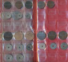 Tunisz 26db vegyes fémpénz albumba rendezve T:vegyes
Tunis 26pcs of mixed coins in collectors album ...