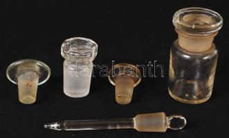 11 db különböző méretű és formájú üvegdugó, jó állapotban