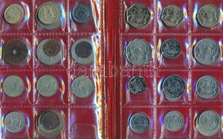 Botswana / Zambia 25db vegyes fémpénz albumba rendezve T:vegyes
Botswana / Zambia 25pcs of mixed coi...