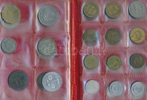 Algír 29db vegyes fémpénz albumba rendezve T:vegyes
Algir 29pcs of mixed coins in collectors album C...