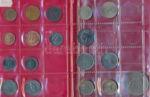 Uganda 18db vegyes fémpénz albumba rendezve T:vegyes
Uganda 18pcs of mixed coins in collectors album...