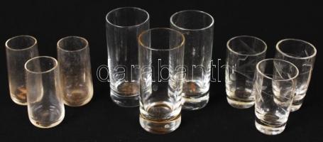 Vegyes bolha tétel, benne: üvegtálkák (3db), pálinkás poharak (9db), boros poharak (3db), kerámia po...