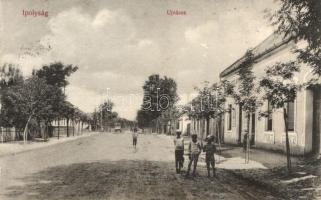 Ipolyság, Újváros, Sterjfeld üzlete, Polgár I. kiadása / street, shop (ázott / wet damage)