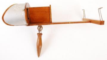 cca 1900 B. W. Kilburn & Co. fa, kézi sztereokép-nézegető, hozzá egy képpel /
B. W. Kilburn &amp...