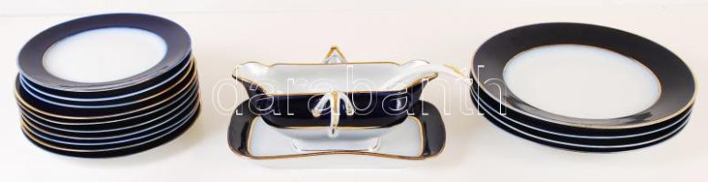 Fischer Emil Császári és Királyi Szállító, Porcelángyáros jelzésű aranyozott kék-fehér tálkészlet: 10 db kistányér(egyiken hajszálrepedésekkel), 4 db nagytányér, 1 db szószos tál kanállal, jelzett