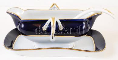 Fischer Emil Császári és Királyi Szállító, Porcelángyáros jelzésű aranyozott kék-fehér tálkészlet: 1...