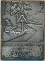 Ausztria 1937. "Téli autóverseny II. díj" ezüstözött Br díjérem. Szign.: F. Orth Wien (80x60mm) T:2- Austria 1937. "Winterwertungsfahrt 2nd place" silver-plated Br award plaque. Sign.: F. Orth Wien (80x60mm) C:VF