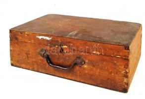 1939 Hamvas Ervin-féle fa mentőszekrény (doboz) a 7400/1939. Ip. M. rendelet előírása szerint, 23x40x16 cm