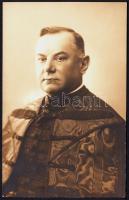 cca 1920-1930 Baltazár Dezső (1871-1936) jogász, tiszántúli református püspök portréja levelezőlapon, hátulján feliratozva, 13,5×8,5 cm