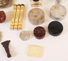 Vegyes bolha tétel: szájharmonika, szivartokok, kölnisüvegek, kalapácsfej, fülvédő, fém dobozok, egy...