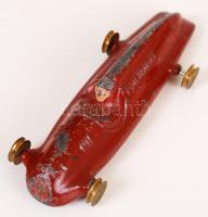 Háború előtti versenyautó modellje, kopottas állapotban, h: 11 cm