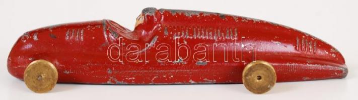 Háború előtti versenyautó modellje, kopottas állapotban, h: 11 cm