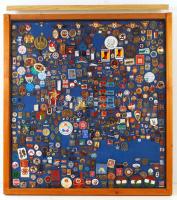 kb 350db-os magyar és külföldi kitüntetés, jelvény gyűjtemény főleg a szocialista időszakból, 65x62cm-es üvegezett tablóban T:vegyes