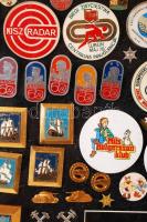 kb 350db-os magyar és külföldi kitüntetés, jelvény gyűjtemény főleg a szocialista időszakból, 65x62c...