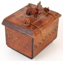 Kutyás fa zenélő ékszeres doboz/ Wood music playing box 18x14 cm
