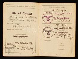 1939 Graz, fényképes német birodalmi útlevél hosszabbításokkal, különféle bejegyzésekkel